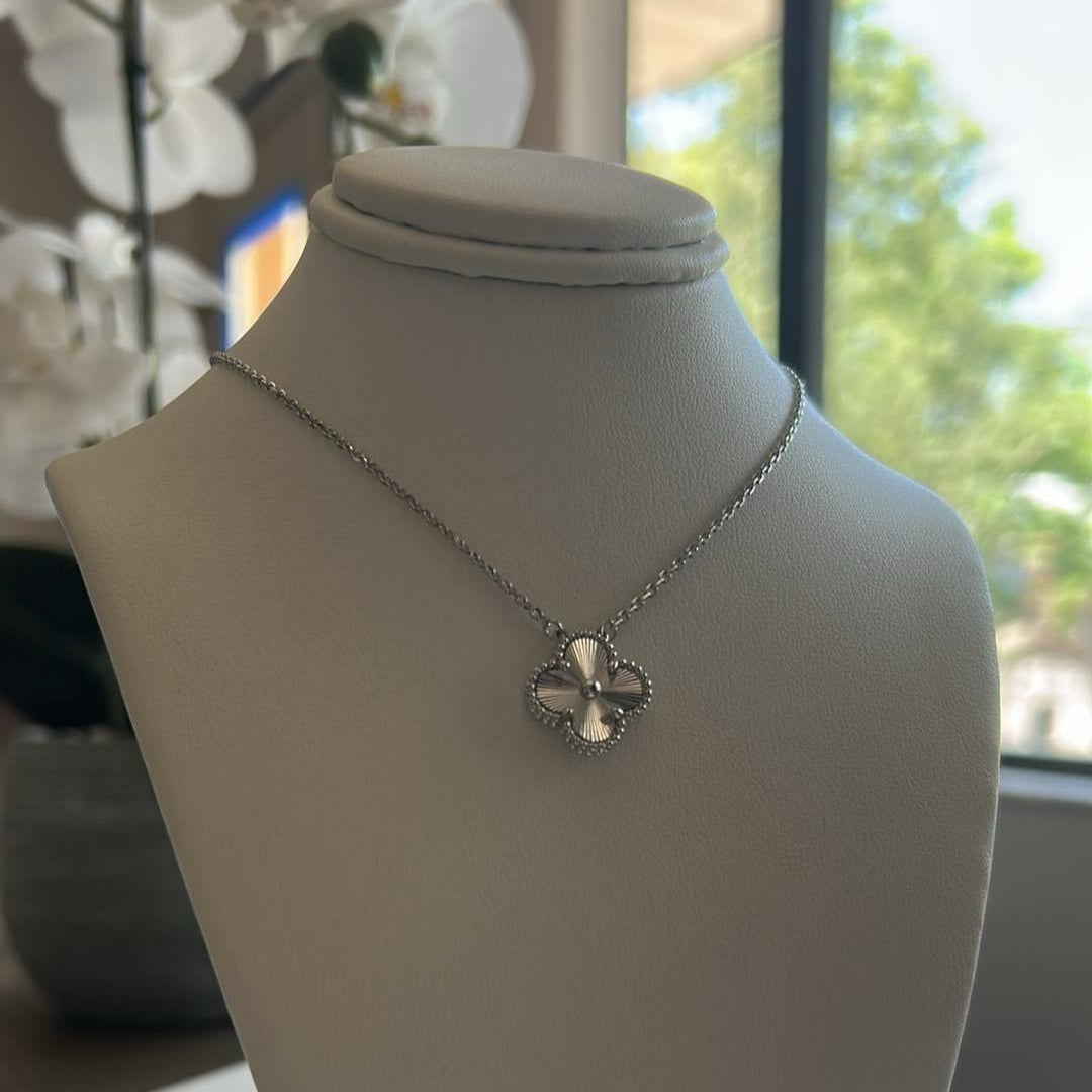 Clover Pendant Necklace