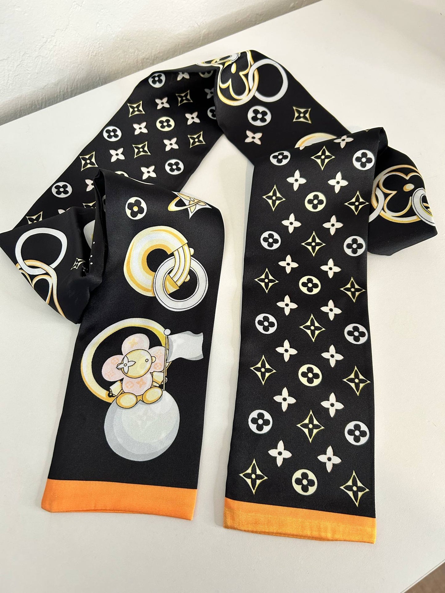 Vivienne and Beyond Silk Bandeau