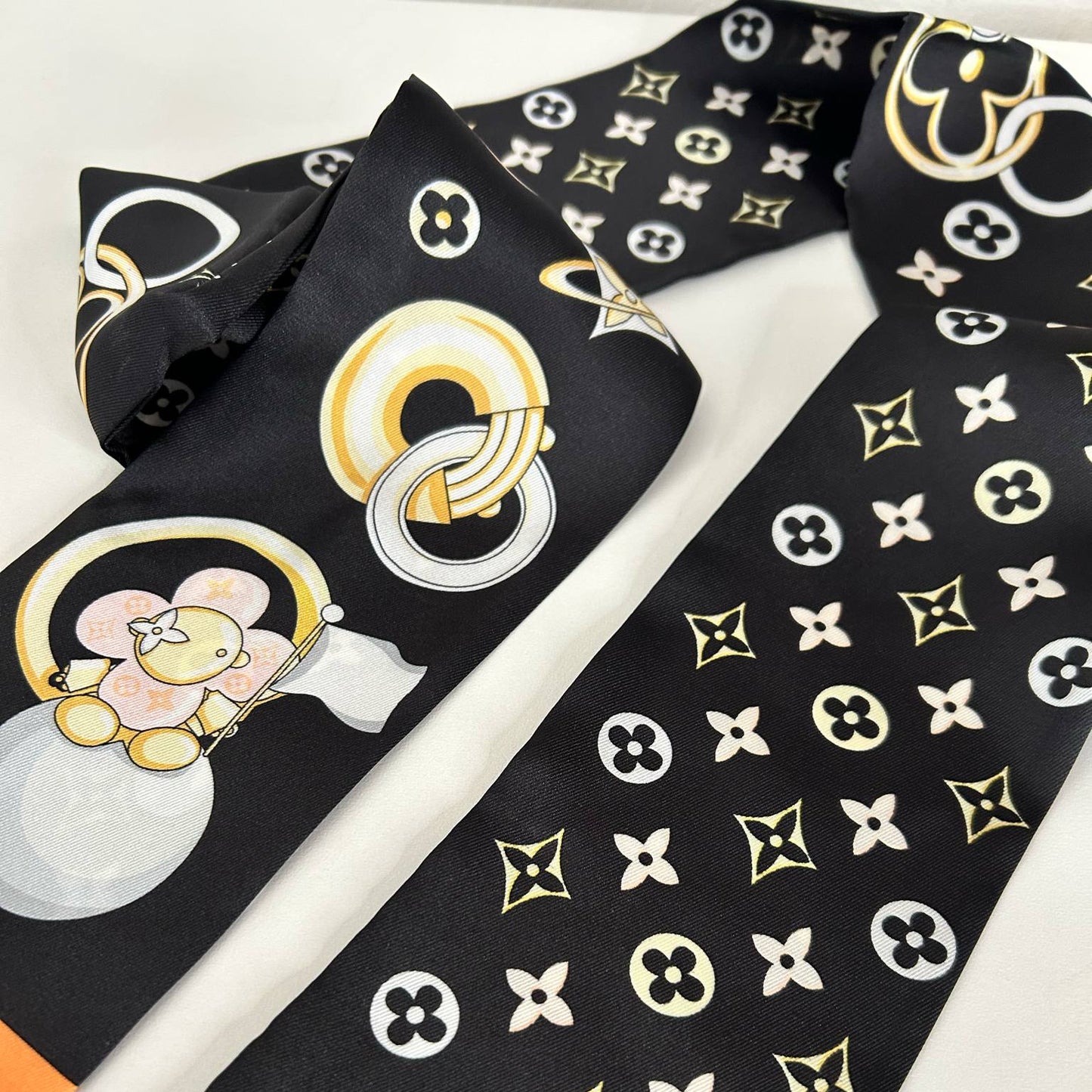 Vivienne and Beyond Silk Bandeau