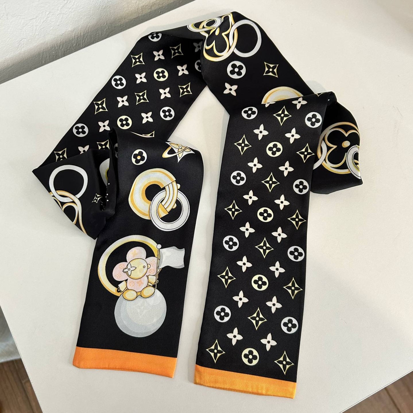 Vivienne and Beyond Silk Bandeau